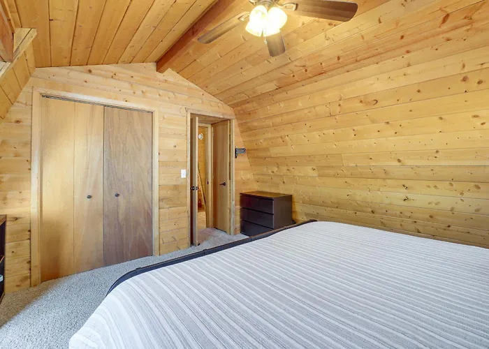 Holiday home Spacious Yard & Deck! Great Space In Munds Park *